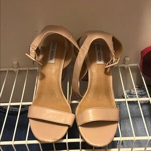 Steve Madden Nude Heeled Sandals - Block Heel Ankle Strap - Size 8.5